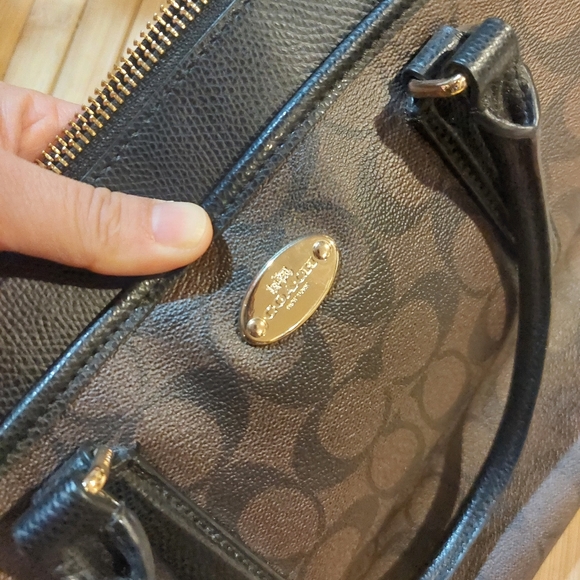 Coach Hand Bag  with sling - Picture 11 of 14